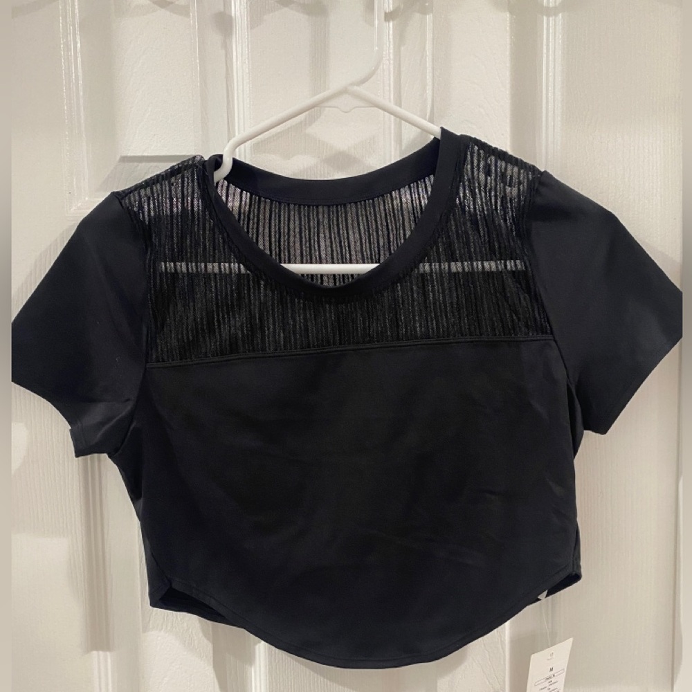 Halara crop top size M NWT